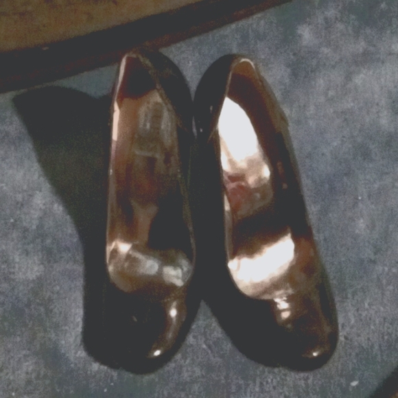 Shiny black guess high heels - Picture 1 of 3